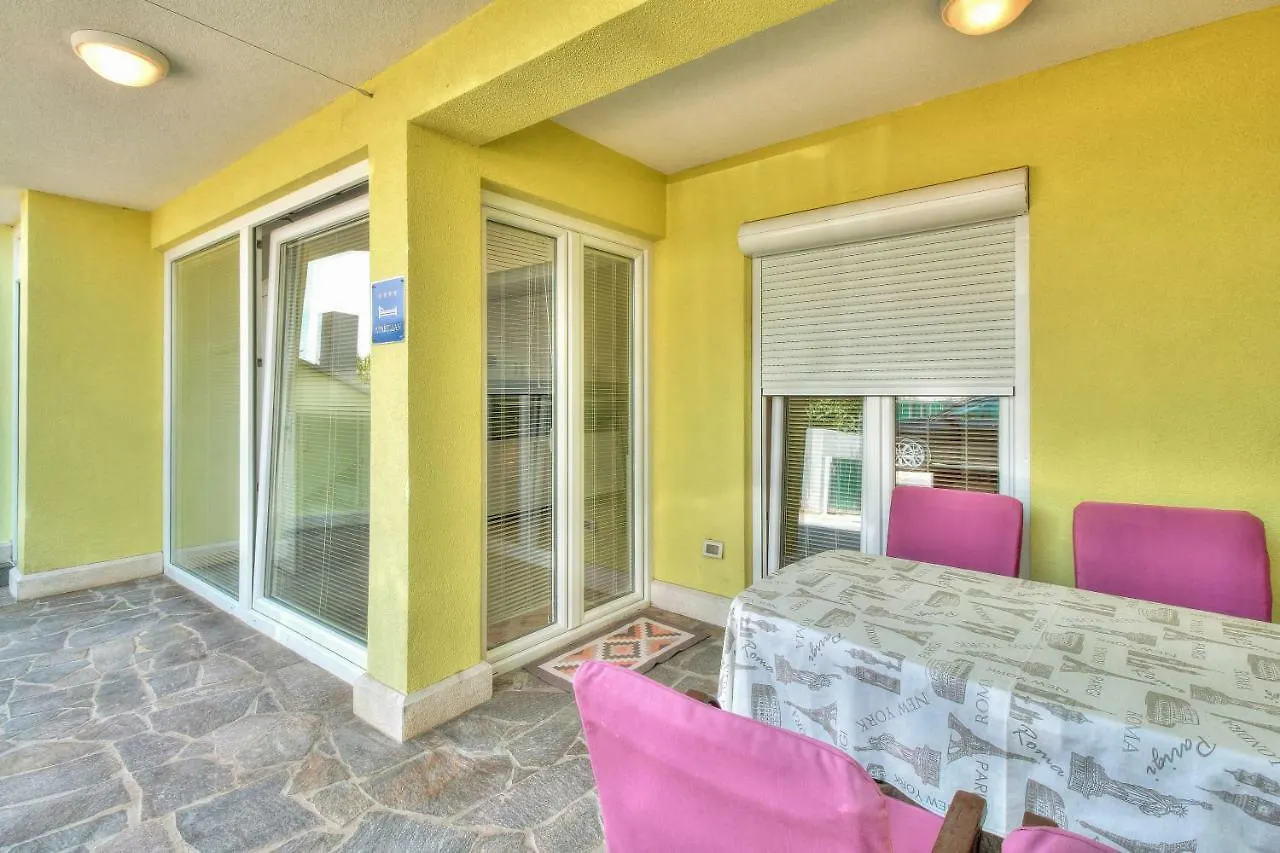 Apartment Katarina Crveni Vrh Croazia