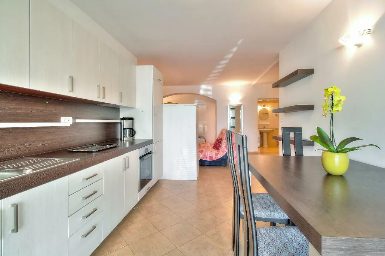 Apartment Katarina Crveni Vrh